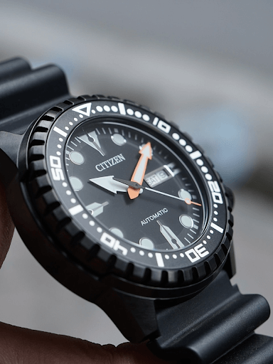 dong-ho-nam-Citizen-NH8385-11E.png